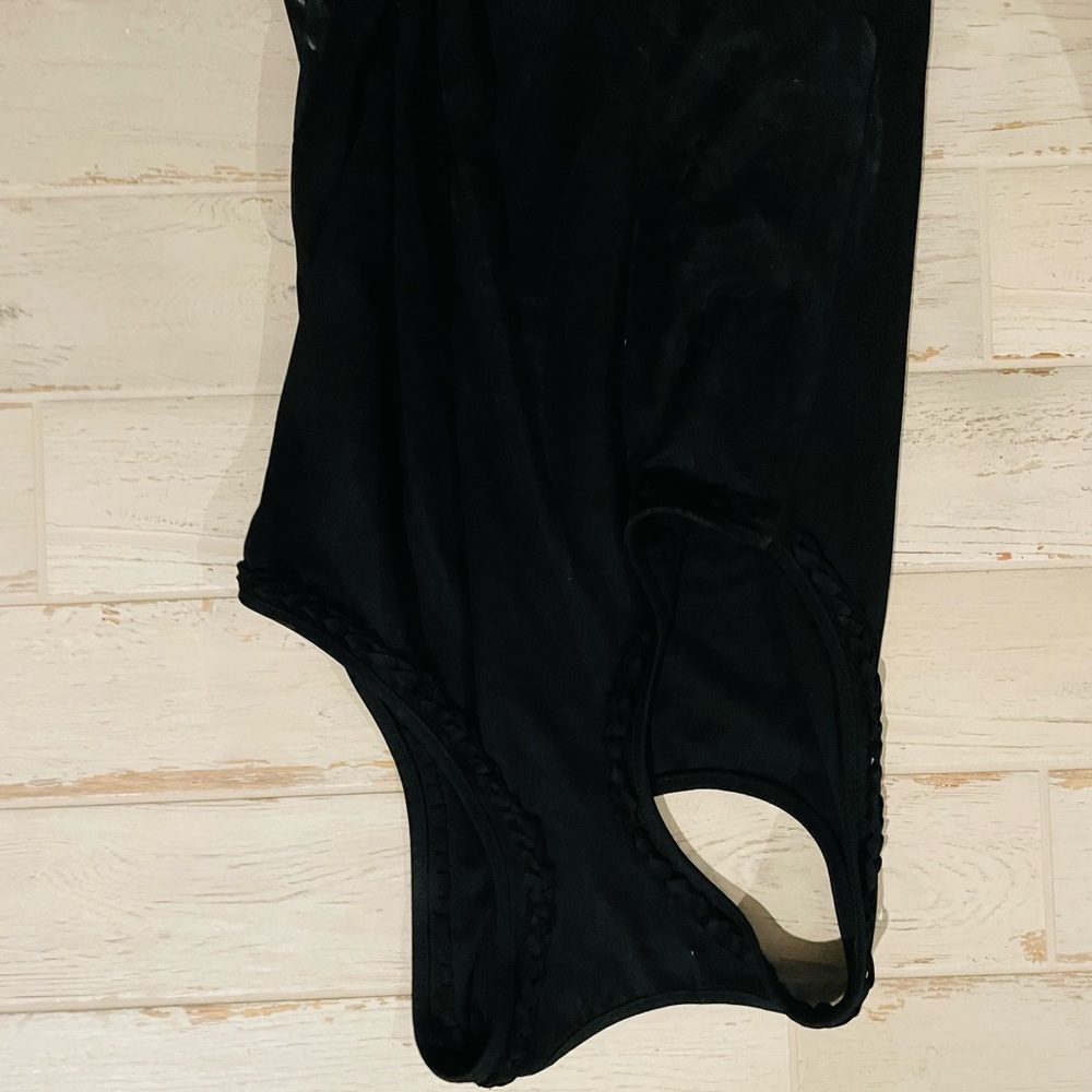 Two pack Evelyn blue tank tops (black and red)